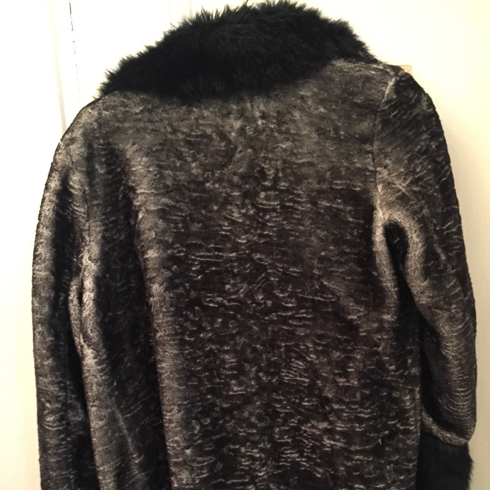 Coats - Picture 3 of 3